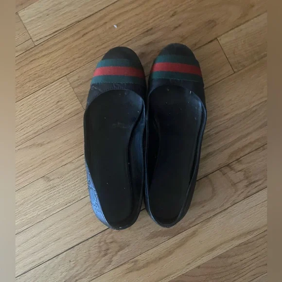 Gucci Black Flats with Red and Green Stripes - Picture 1 of 6